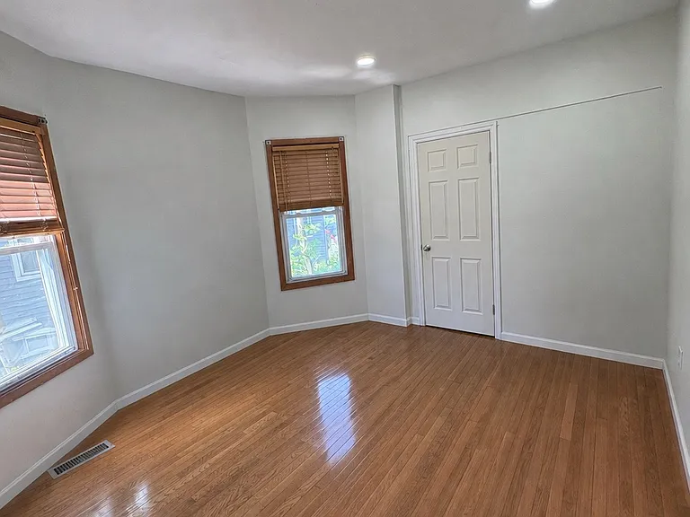 344 Valley Brook Ave #1 — Photo 11