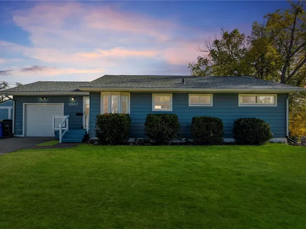 2937 Southland St SW, Cedar Rapids, IA 52404