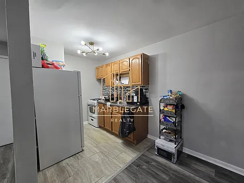 388 Stuyvesant Ave Photo 1 388 Stuyvesant Ave Photo 1