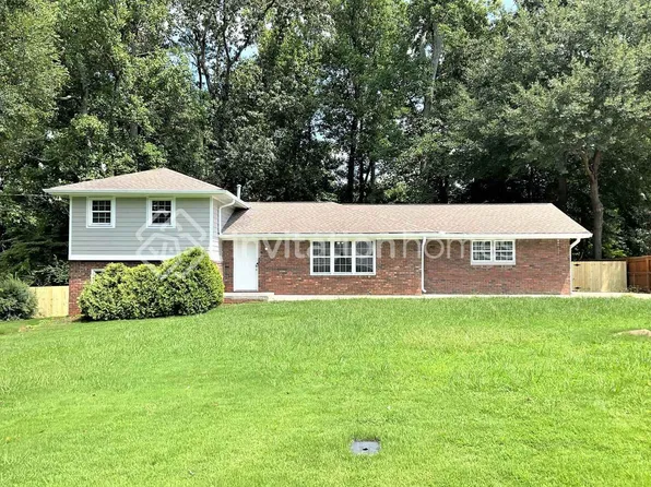 1634 E Lake Dr, Marietta, GA 30062
