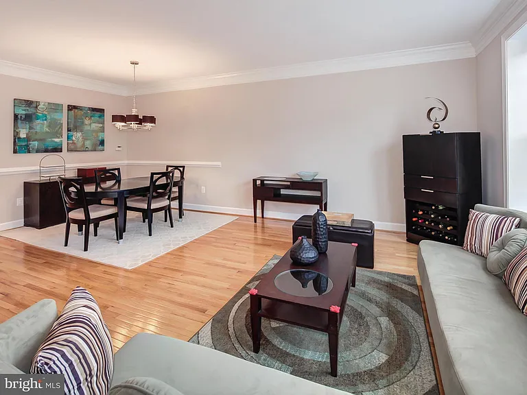 2958 Thompson Park Ln — Photo 4