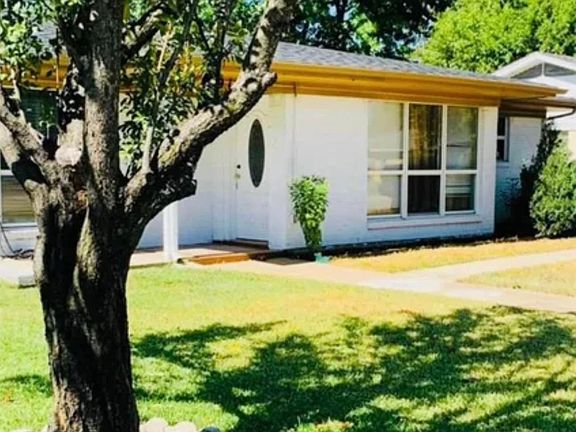 2nd image of 1910 N Oconnor Rd #1