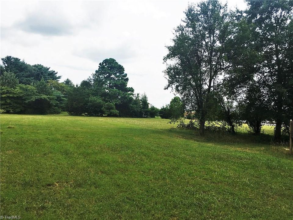 2nd image of 4770 Merriweather Rd