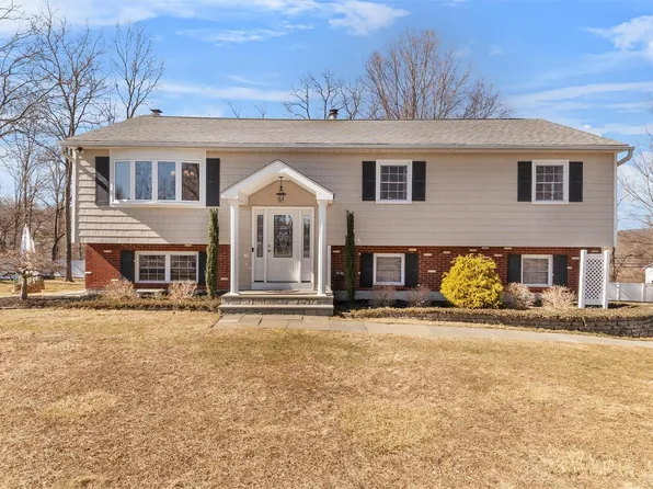 3235 Kip Court, Yorktown Heights, NY 10598