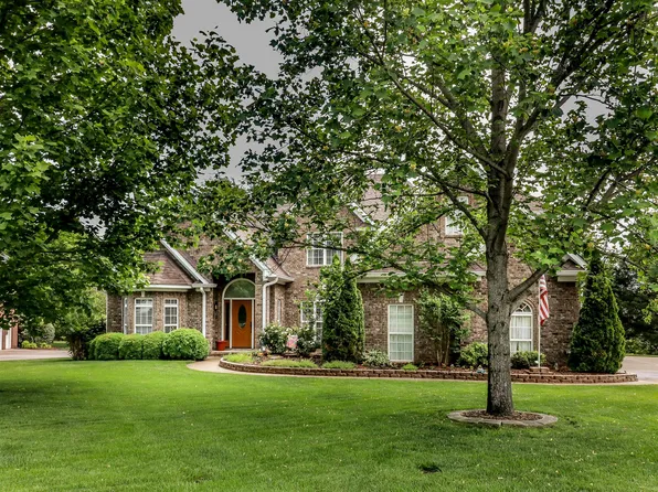 1406 Buckingham Dr, Murfreesboro, TN 37129