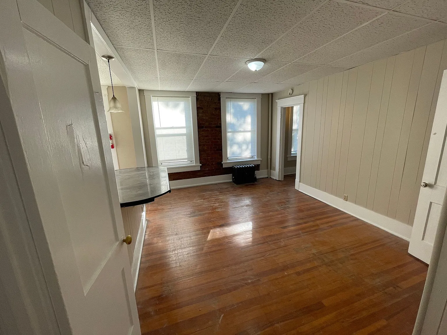 Karlton Apartments — Photo 3
