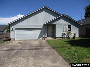 1166 East St, Independence, OR 97351