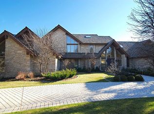 3 Natoma Dr, Oak Brook, IL