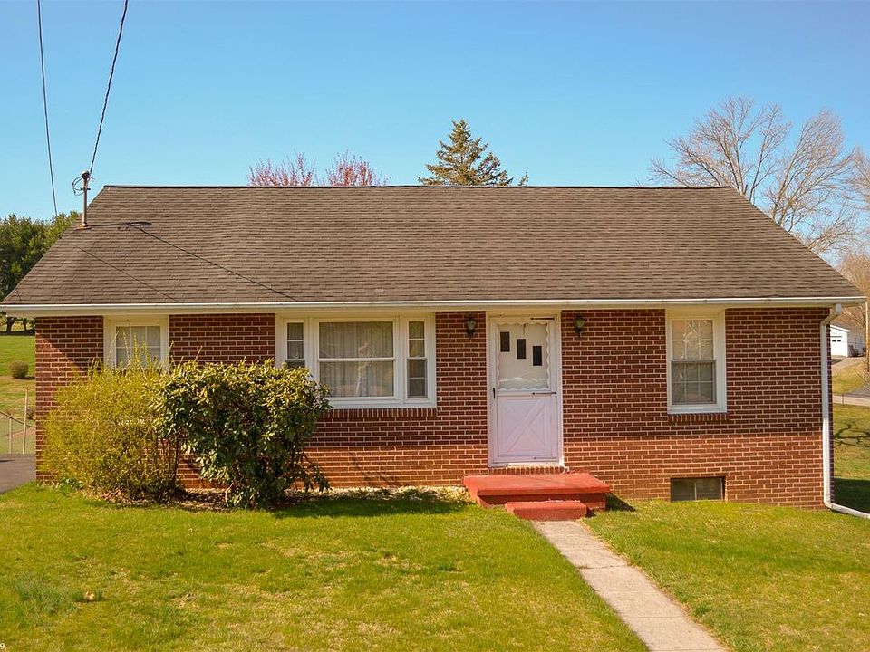 1st image of 322 Circle Dr SE