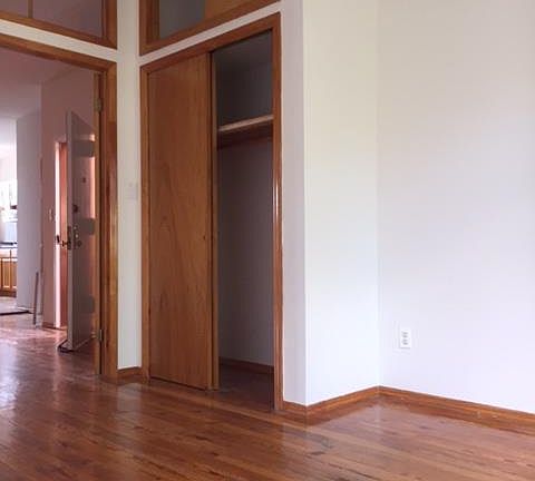 4th image of 21 Russell St #3