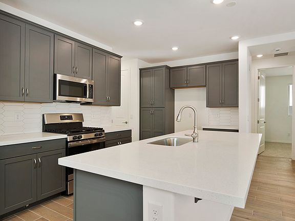 KITCHEN WITH LARGE ISLAND