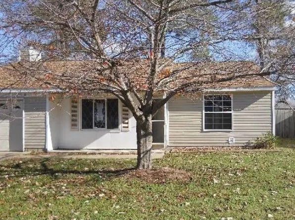 310 Bromsgrove Dr, Hampton, VA 23666