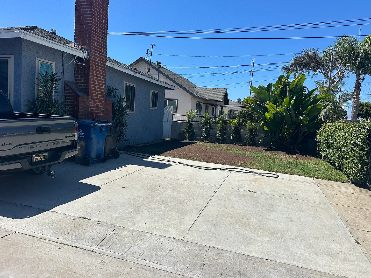 2 bed, 900 sqft, $3,000 — Photo 2