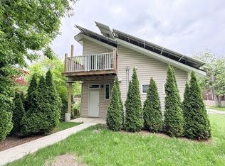 194 Campbell Ave, Windsor, ON N9B 2H2