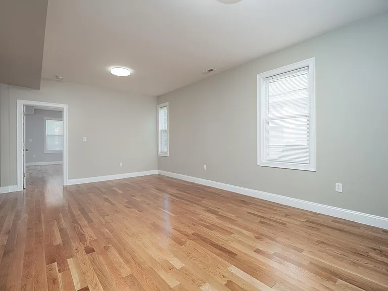 45 Crawford St #1 — Photo 12