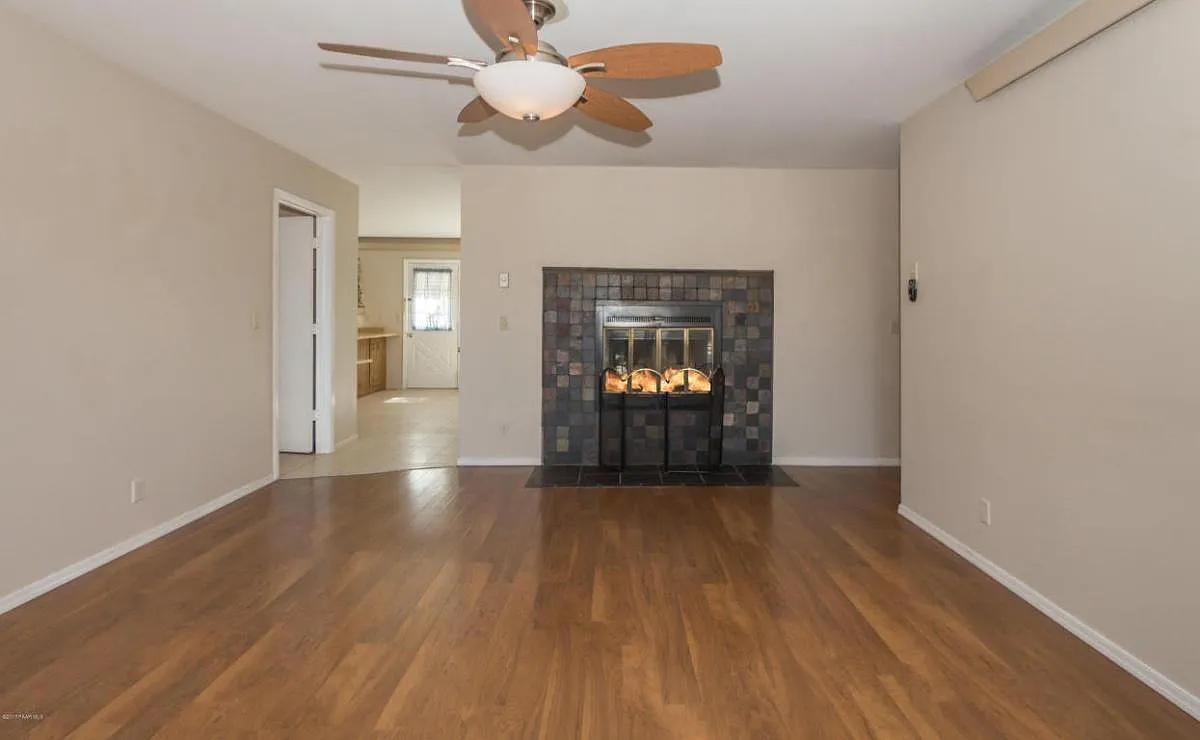 4583 E Gloria Drive — Photo 3