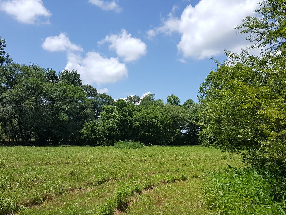 2nd image of 1009 Hwy 441 N