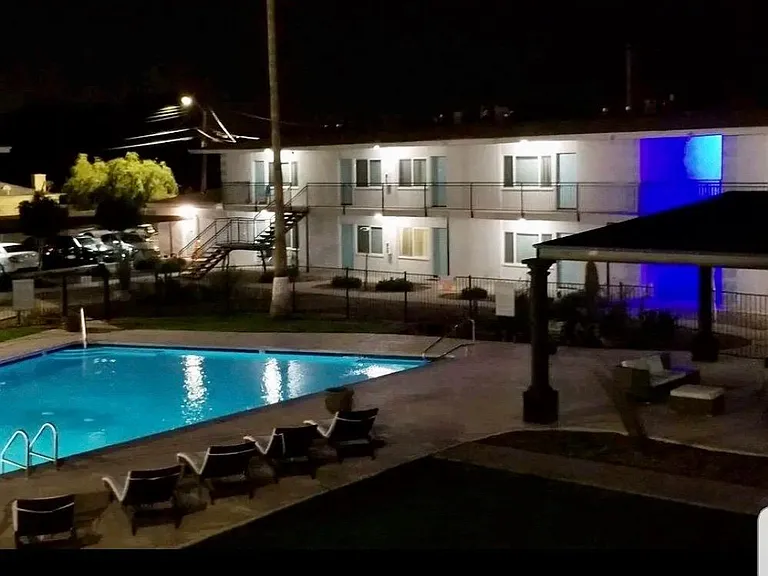 Turney 801 — Photo 14