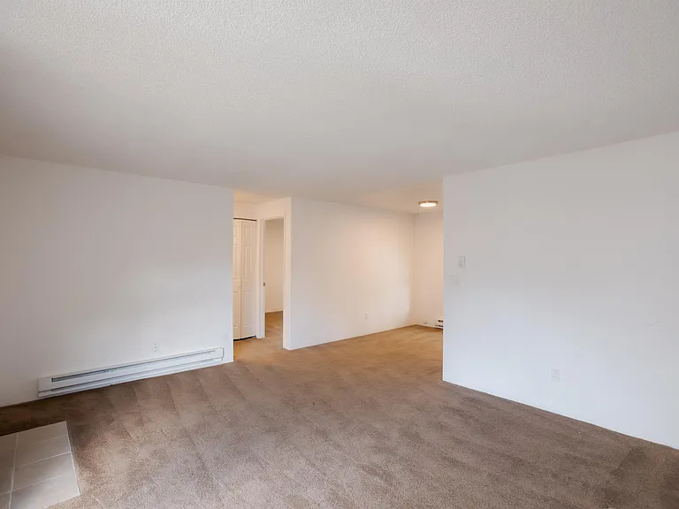 1506 S G St #3 — Photo 4