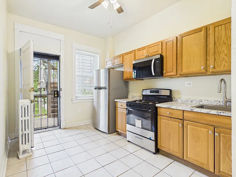 5328 S Calumet Ave #1R — Photo 14