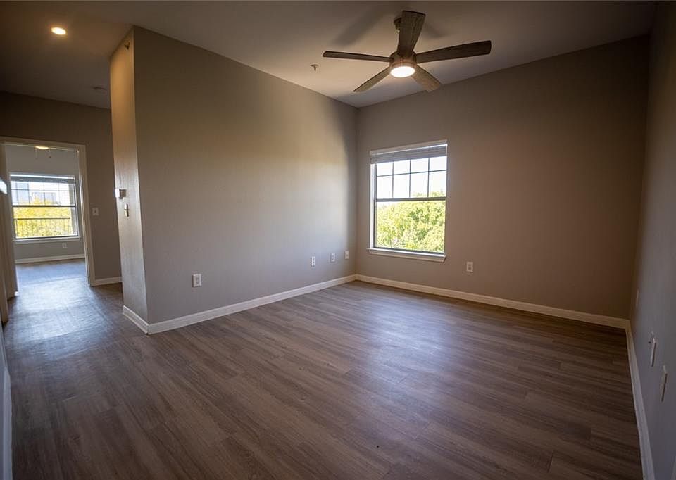 1st image of 2320 Gracy Farms Ln APT 1033