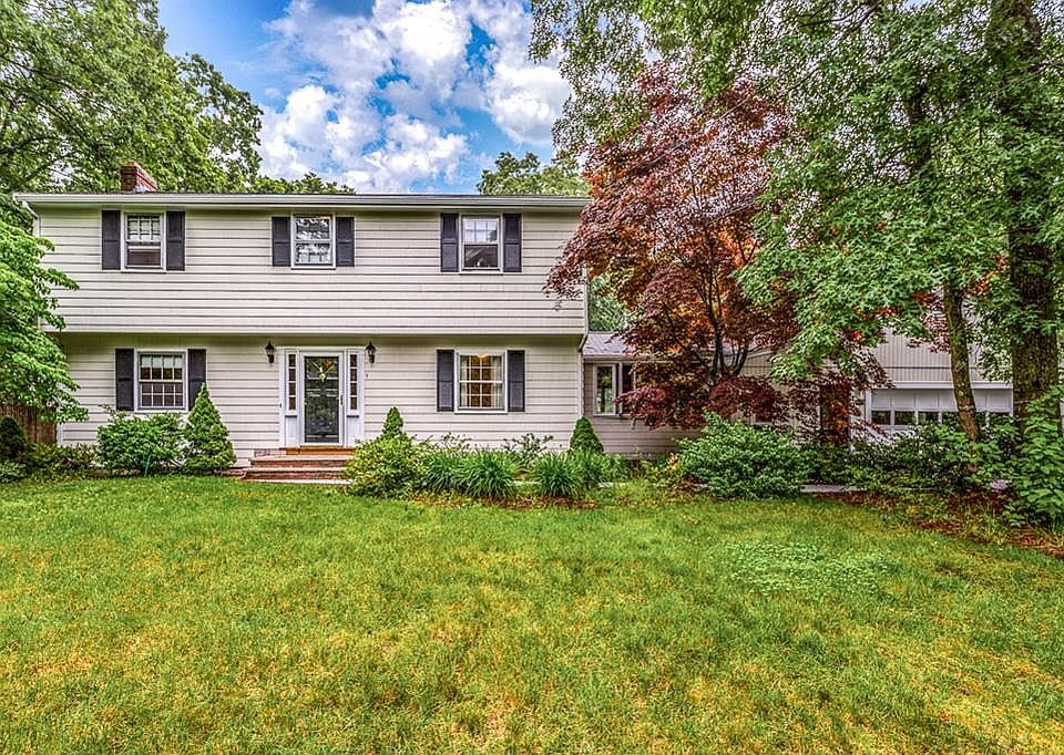 1st image of 13 Randall St