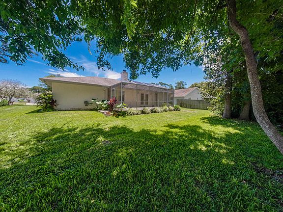 3rd image of 7 Parkview Ln