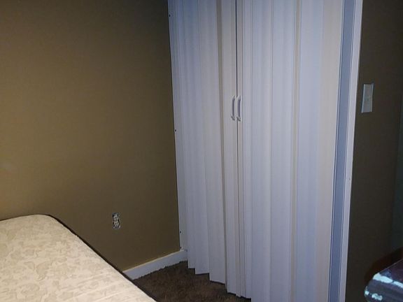 Rm 1 Closet