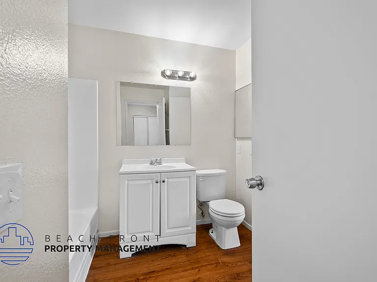 1880 Locust Ave. — Photo 9