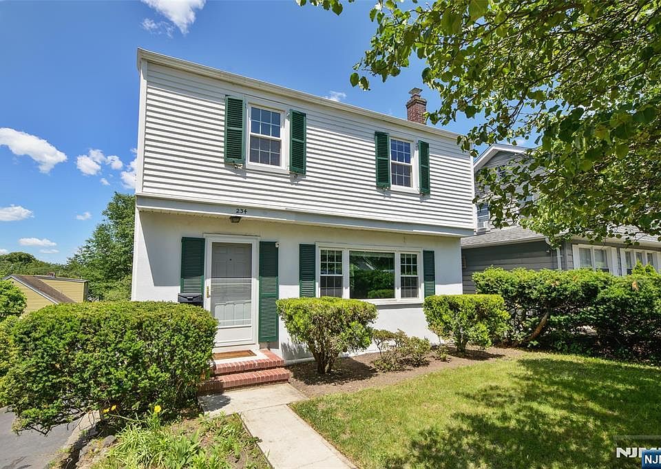 1st image of 234 Ridgefield Ave