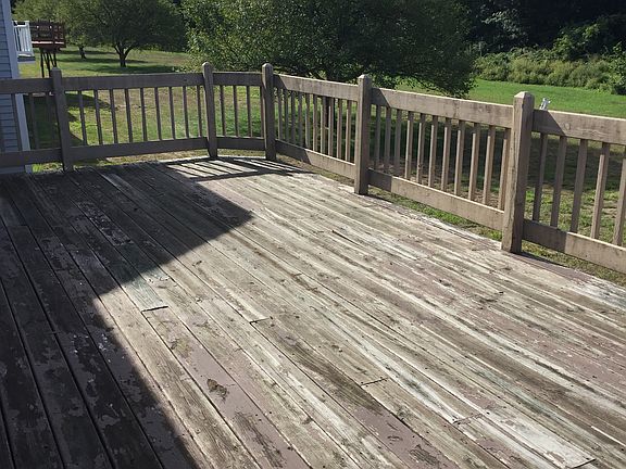 Large back deck with view