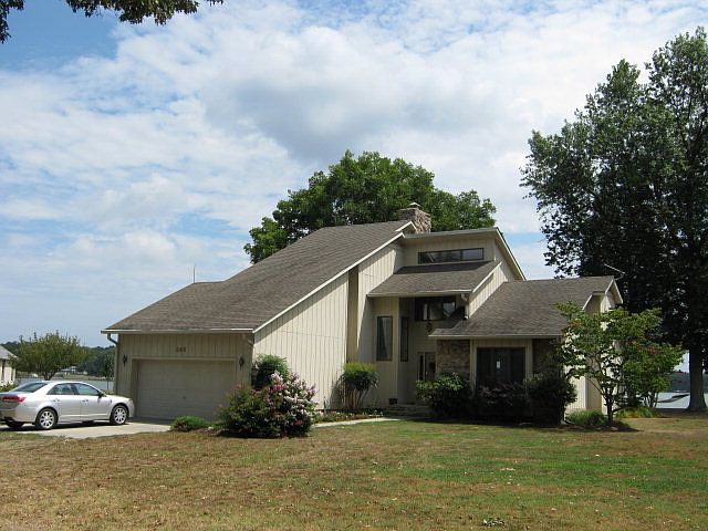 1st image of 245 Saint James Ln