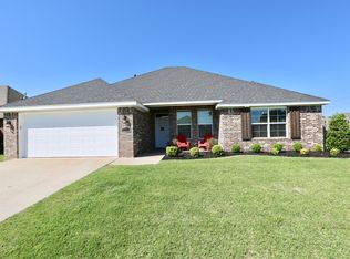 7383 Blackburn Ave, Springdale, AR 72762