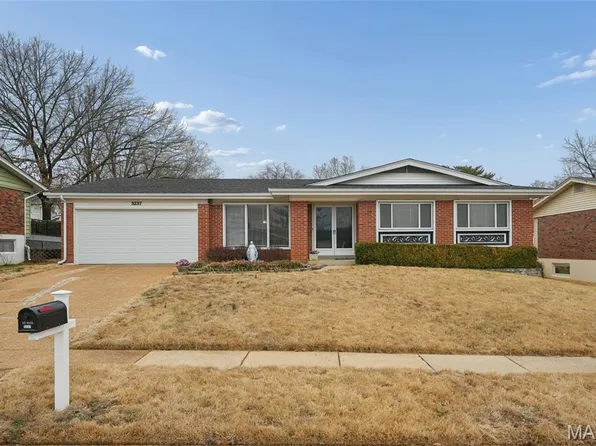 3237 Yorkchester Dr, Saint Louis, MO 63129