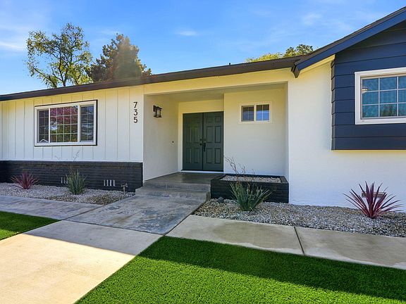 3rd image of 735 W Cambridge Avenue