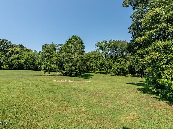 5th image of 1102 Katie Brook Ln