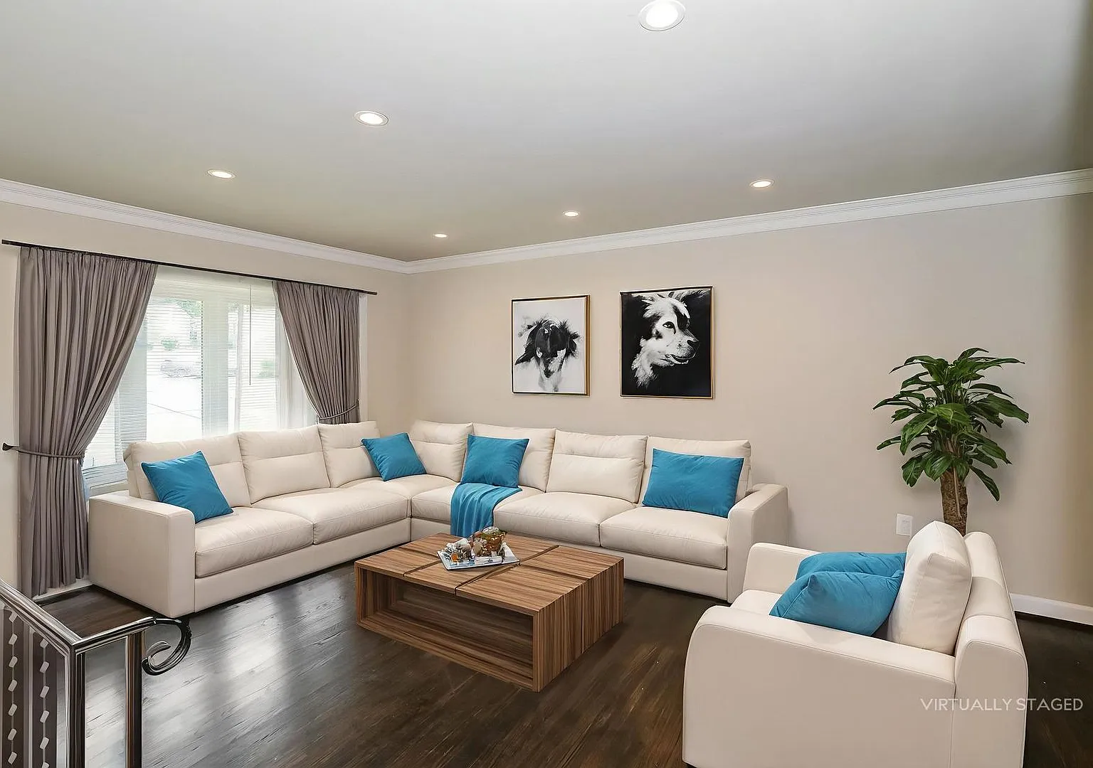Spacious Single Family Home with backyard space — Photo 1