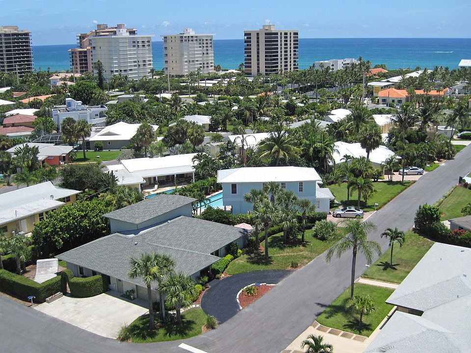 Aerial view of Juno Beach