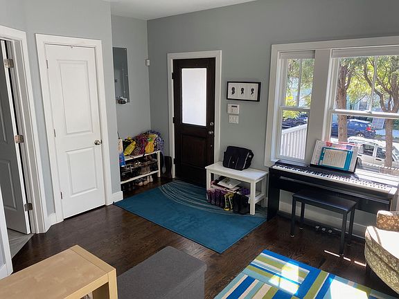 5th image of 500 Warburton Ave #4