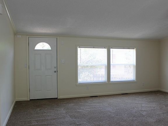 4th image of 16254 McGregor Dr