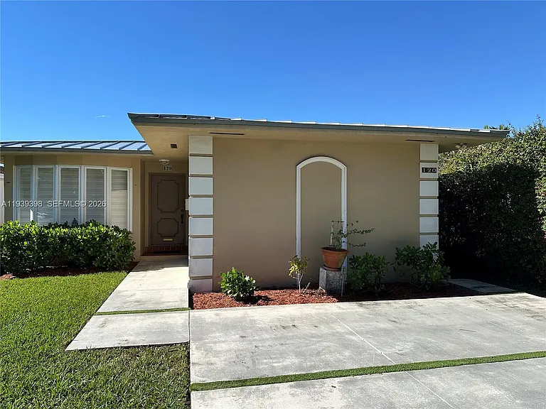 120 Pocatella St — Photo 4