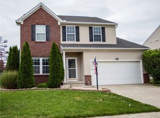 2203 Blazing Star Dr, Tipp City, OH 45371