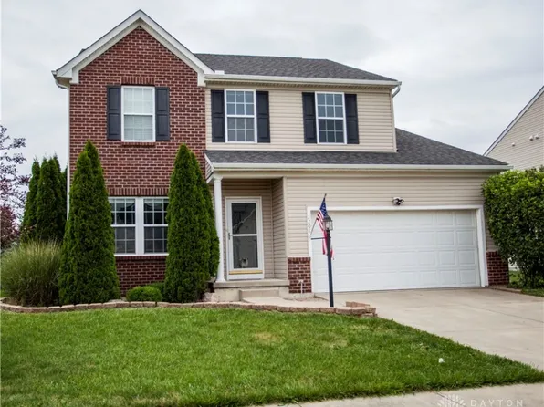 2203 Blazing Star Dr, Tipp City, OH 45371