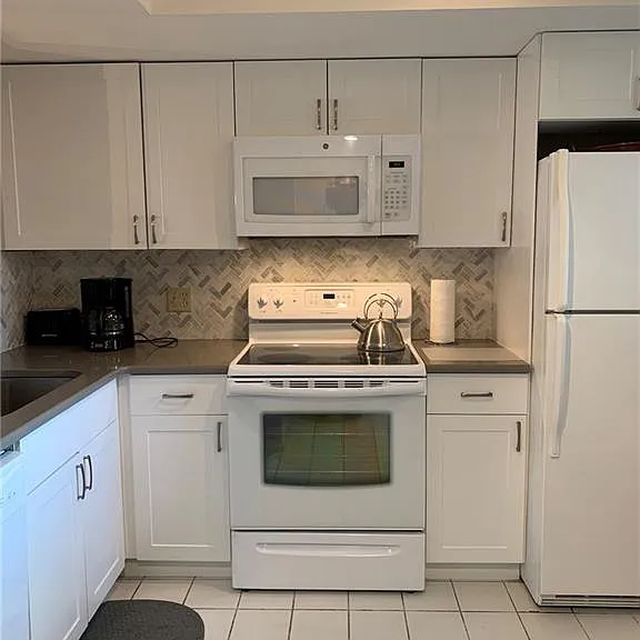 1004 Manatee Rd #H204 — Photo 13