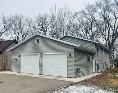 907 Pine St, Hastings, MN, 55033