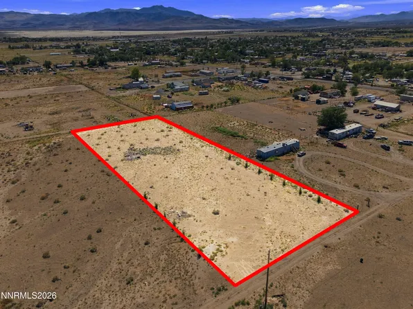 4990 Cheyenne Trl, Silver Springs, NV 89429