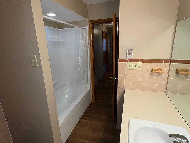 4420 Huber Rd — Photo 10