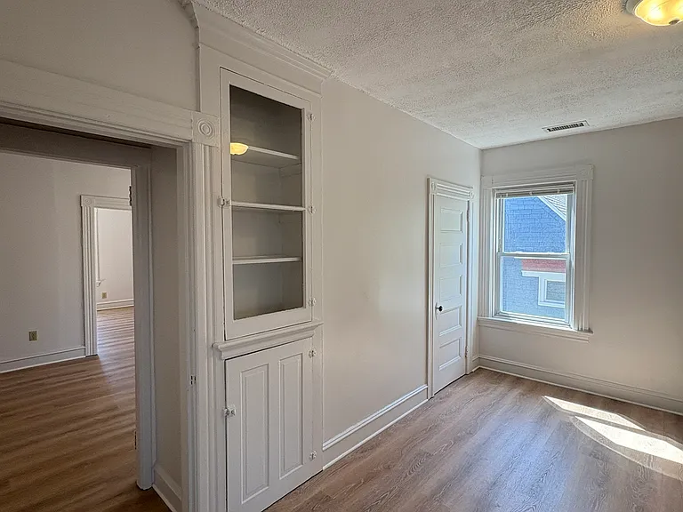 105 America St #3 — Photo 16