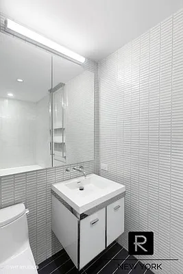 Rented by R New York | media 12