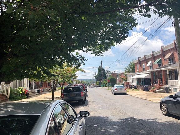 4th image of 10 6th Ave